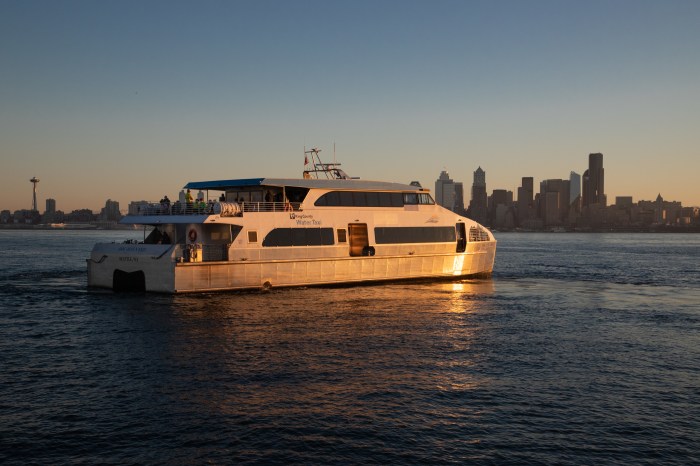 Water Taxi Doc Maynard on the water